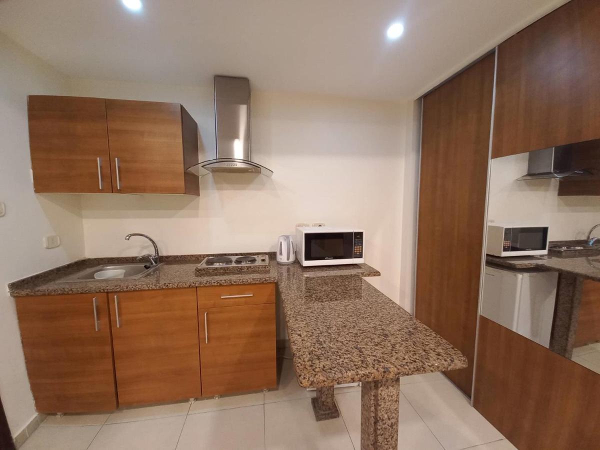 Lujain Hotel فندق النور واللجين Аман Екстериор снимка