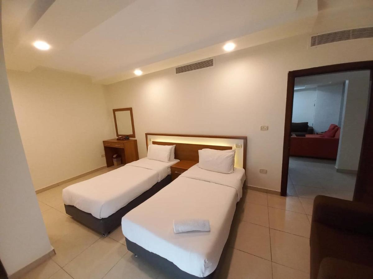 Lujain Hotel فندق النور واللجين Аман Екстериор снимка
