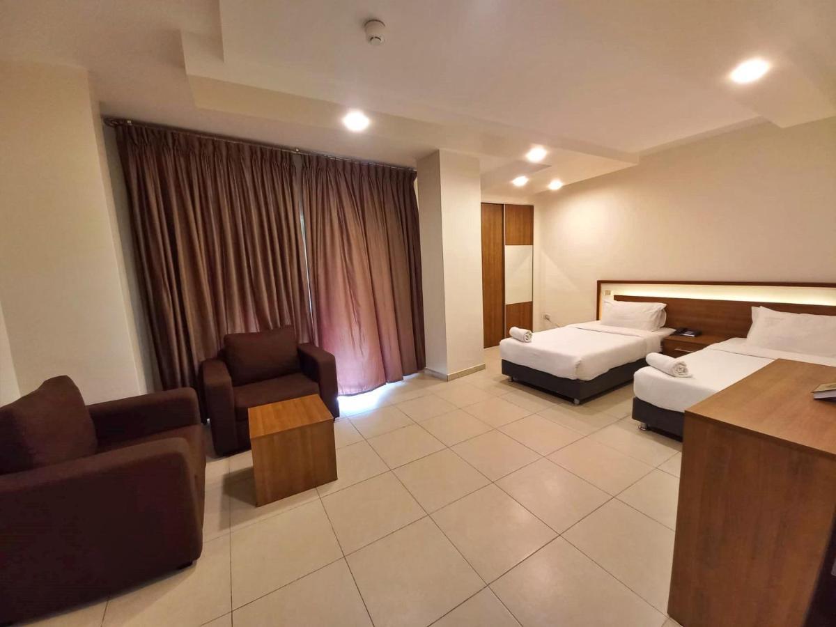 Lujain Hotel فندق النور واللجين Аман Екстериор снимка