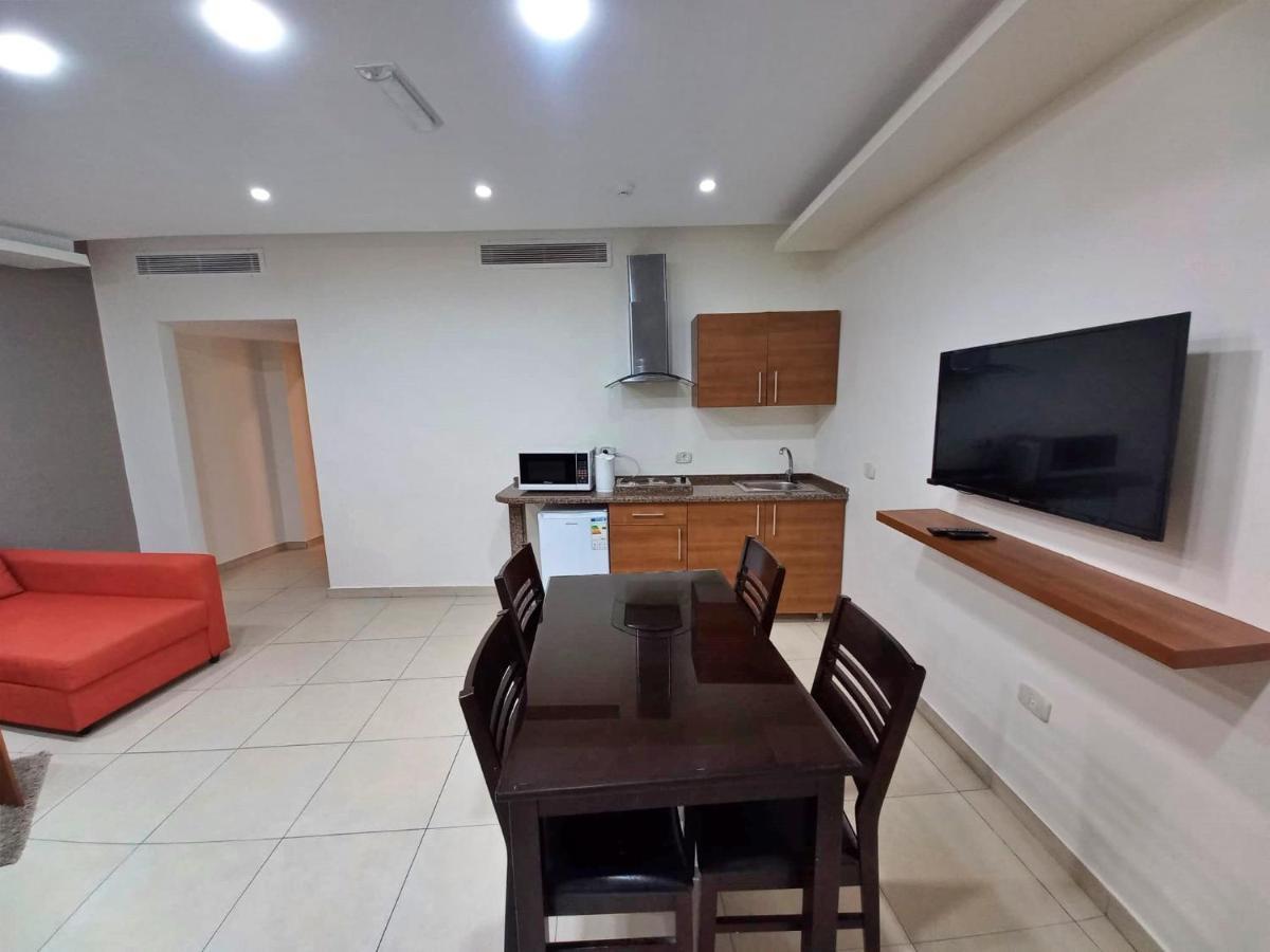 Lujain Hotel فندق النور واللجين Аман Екстериор снимка