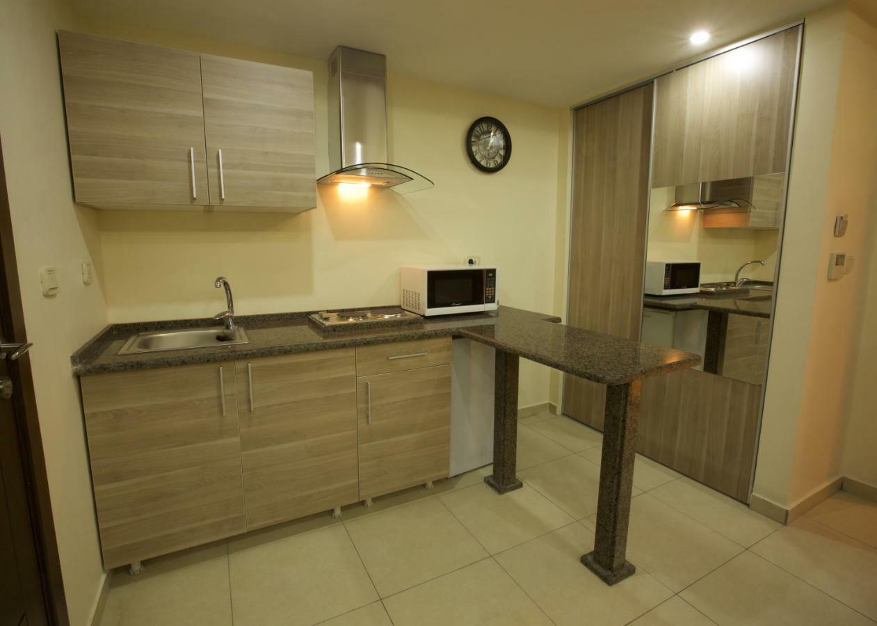 Lujain Hotel فندق النور واللجين Аман Екстериор снимка