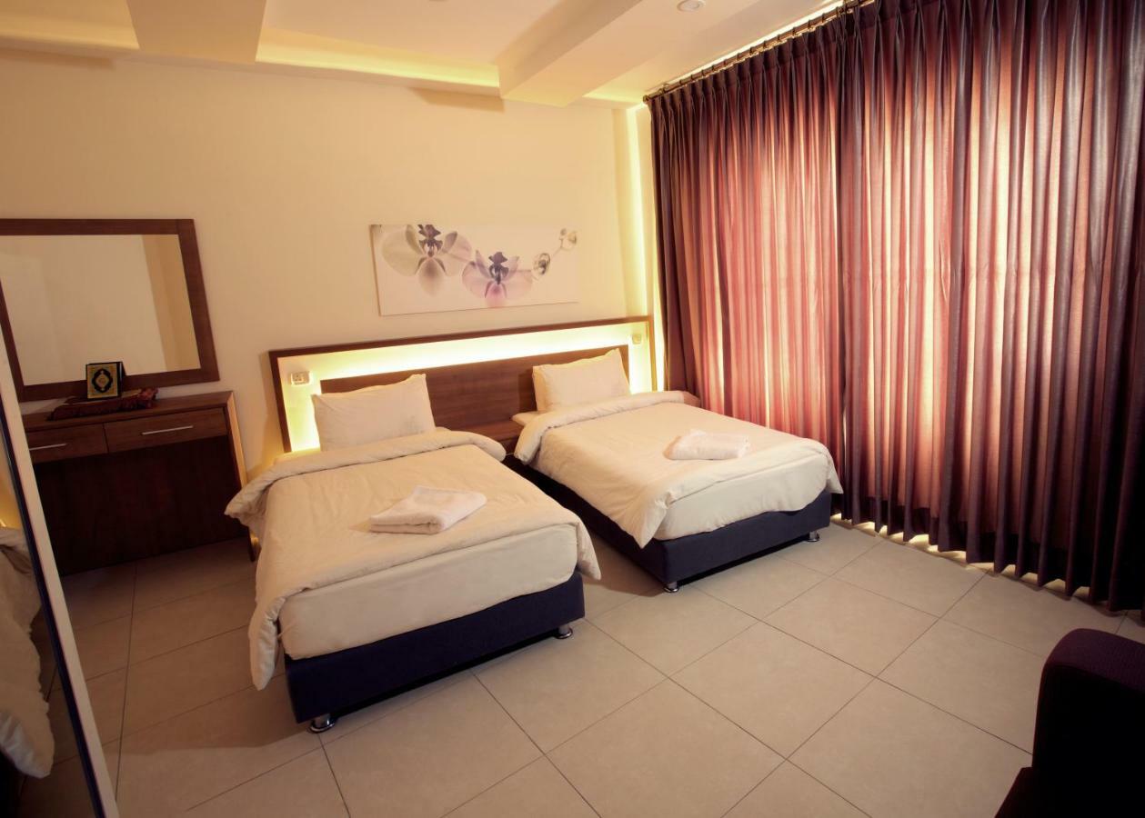 Lujain Hotel فندق النور واللجين Аман Екстериор снимка