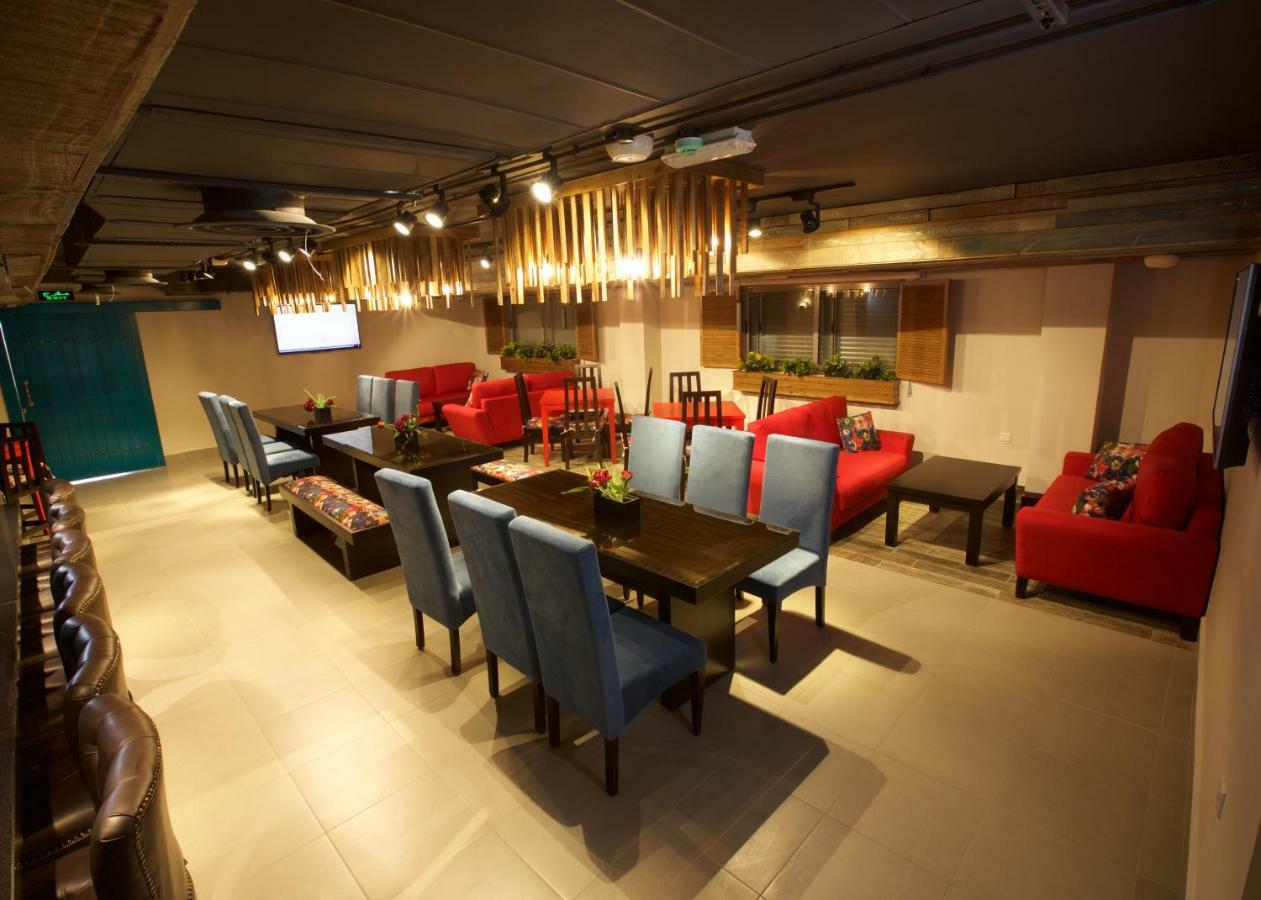 Lujain Hotel فندق النور واللجين Аман Екстериор снимка